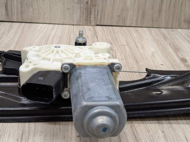 11-18 OEM BMW F25 F26 X3 X4 Rear Left Driver Door Window Regulator Motor