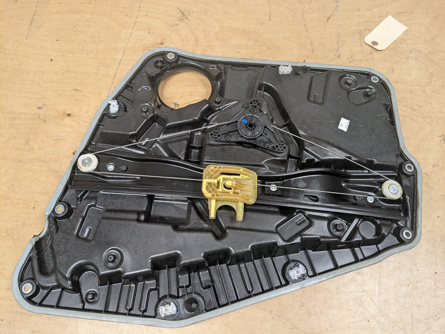18-24 OEM BMW G01 X3 Rear Right Passenger Door Panel Window Regulator Assembly