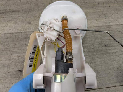 1996 - 2003 BMW Z3 E36 Fuel Gas Tank Sending Unit Assembly  M54B25O0