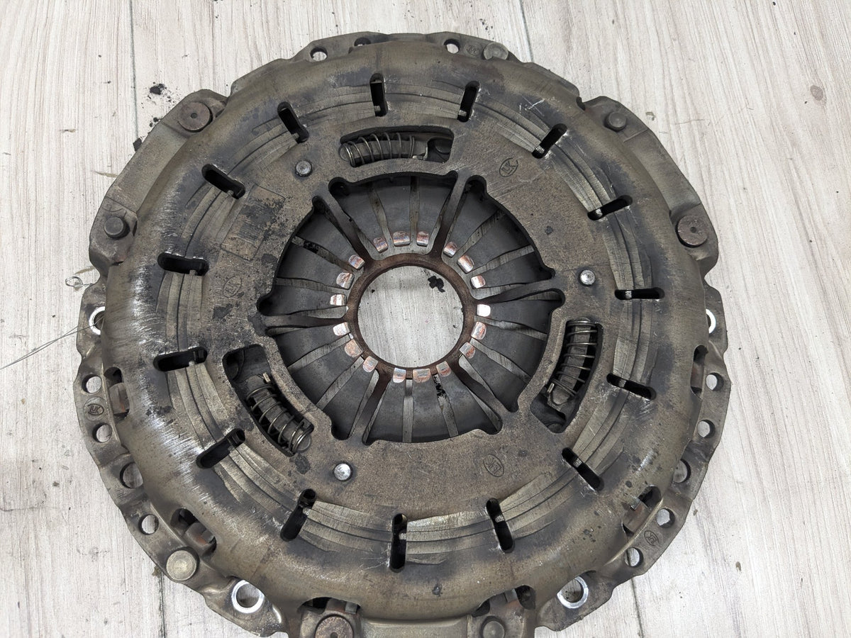 OEM BMW E46 E60 E85 Z4 MANUAL Engine M54 Flywheel Clutch Complete D=228MM
