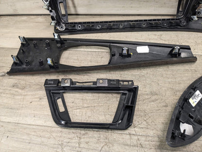 2015 BMW 328i F31 Front Rear Left Right Interior Door Panel Trims SET 9231229 ENGINE COOLANT PUMP: The elec rical connec or o he engine coolan pump could become damaged. Small drops o liquid rom he posi i e crankcase en ila ion (PCV) sys em could drip dow