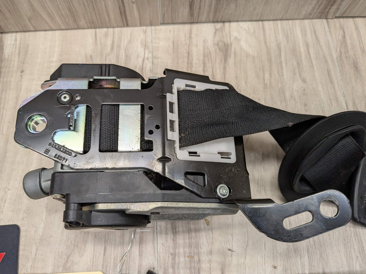 13-15 OEM BMW F01 F02 740 750 B7 Front Right Passenger Side Seatbelt Retractor