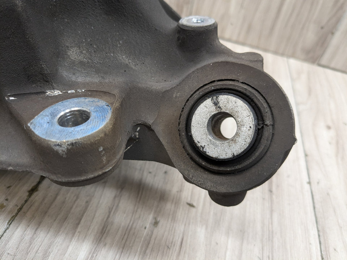 OEM BMW G01 X3 30i 30iX M40iX REAR Left Driver Knuckle Wheel Hub Spindle Bearing