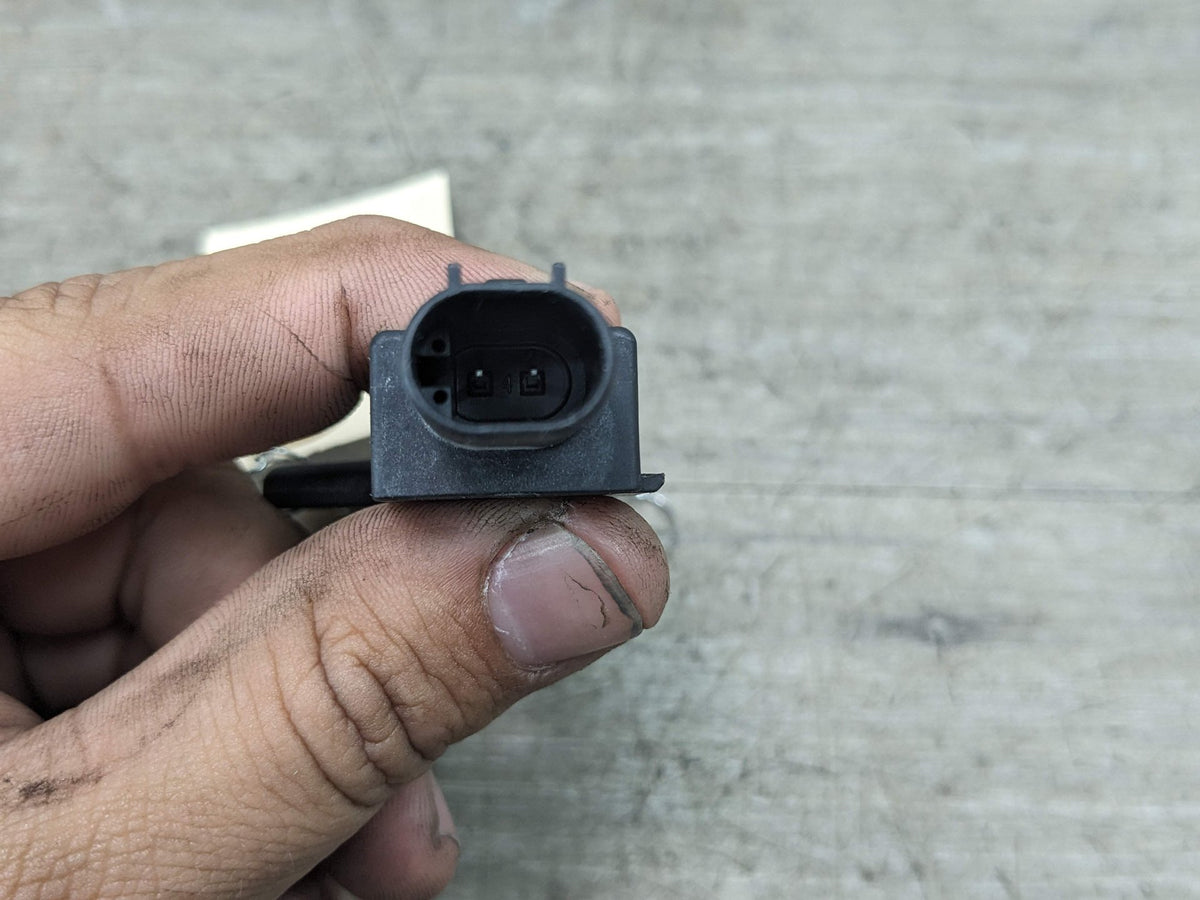OEM BMW F22 F30 F36 F10 F12 F01 F02 Keyless Entry Antenna Module Sensor