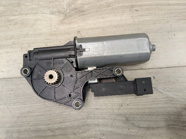 20-24 OEM BMW F44 228 M235 Sunroof Window Glass Panel Panoramic Roof Motor