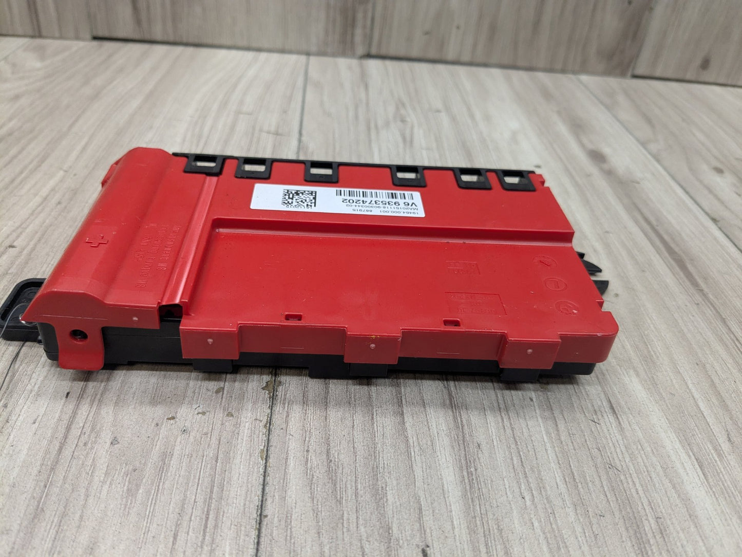 OEM BMW G11 G12 G14 G15 G16 G30 B+ Junction Terminal Power Relay Fuse Box