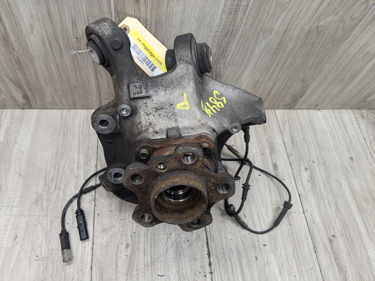 2017-2023 BMW M550i G30 Rear Right Passenger Spindle Knuckle w/ Bearing 6866338 17-23 OEM BMW G30 530 540 M5550 REAR Right Passenger Hub Knuckle Bearing Carrier OEM