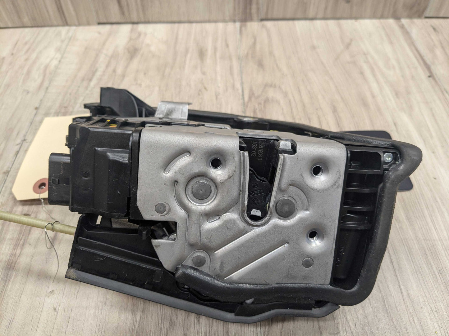 2017 BMW 750i G12 Rear Right Passenger Door Latch Lock Actuator w/ Soft Close 2581898 OEM BMW G12 740 750 B7 REAR RIGHT PASSENGER Door Lock Latch Actuator SOFT CLOSE