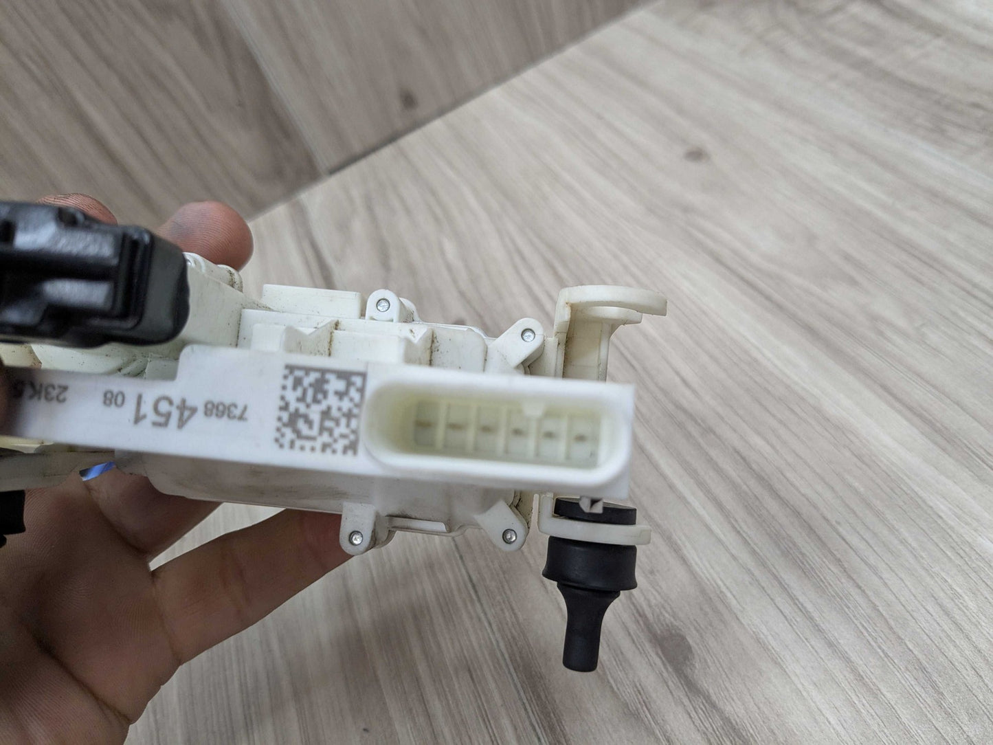 2016 BMW 750i G12 Rear Left Driver Door Latch Lock Actuator w/ Soft Close 2581897 16-22 OEM BMW G11 G12 REAR LEFT DRIVER Side Door Lock Latch Actuator SOFT CLOSE
