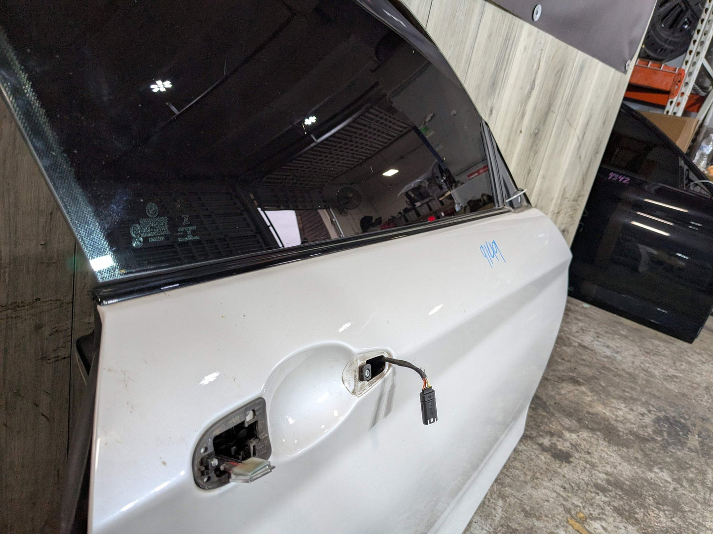 *14-20 OEM BMW F22 F23 F87 M2 Front Right Passenger Side Door Shell Panel White White Mineralweiß Metallic (A96)