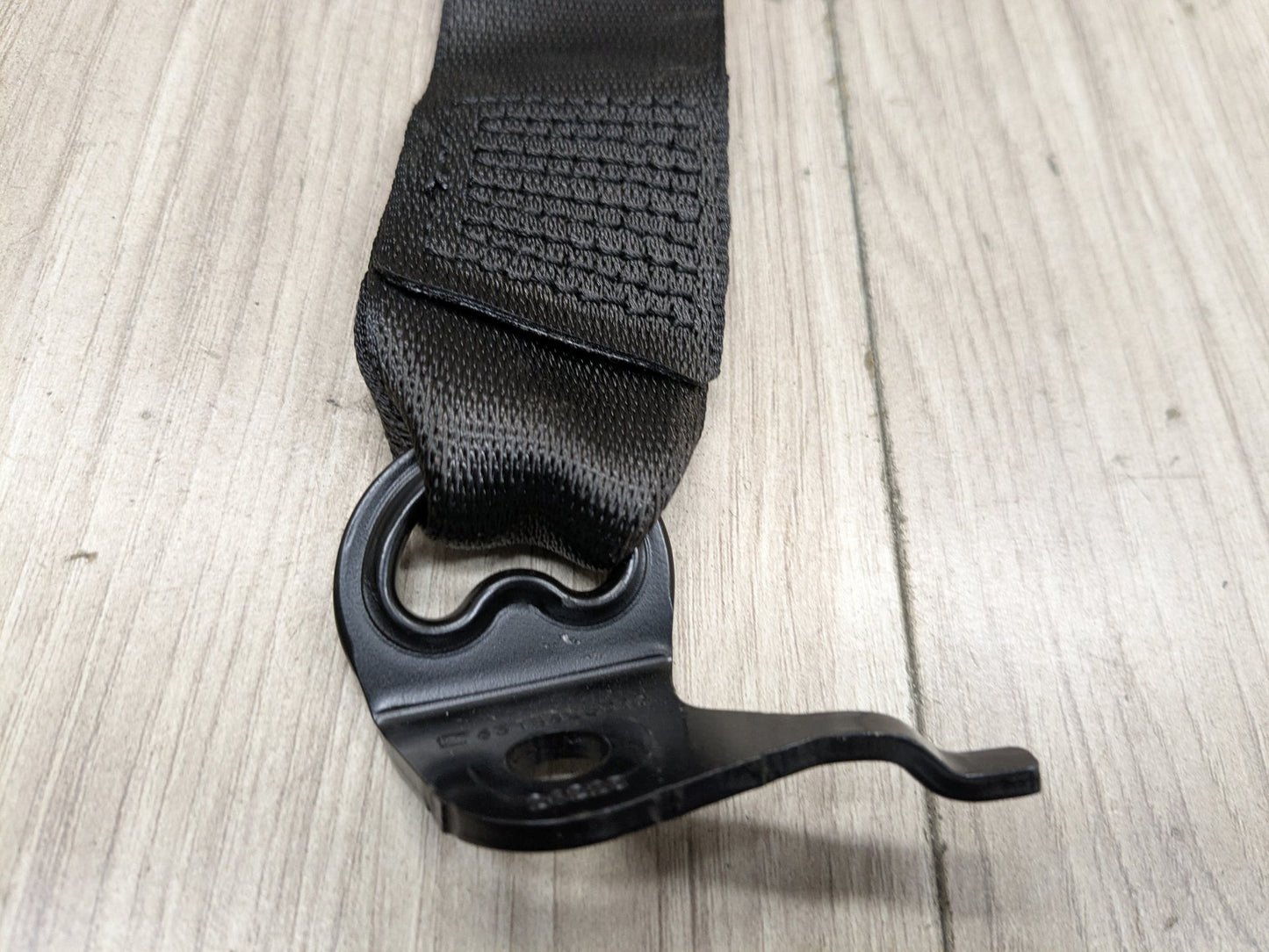 OEM BMW F90 M5 G30 530 540 Rear Center Middle Upper Seatbelt Seat Belt Retractor
