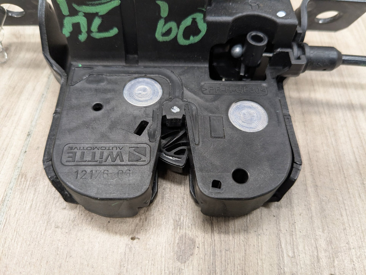 OEM BMW F22 F23 F87 228 230 M235 M240 Rear Trunk Lid Latch Lock Opener Actuator
