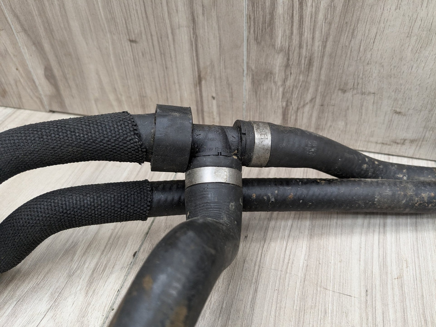 OEM BMW G11 G12 G30 M550 750 Engine N63R Water Pump Coolant Hose Tube Pipe