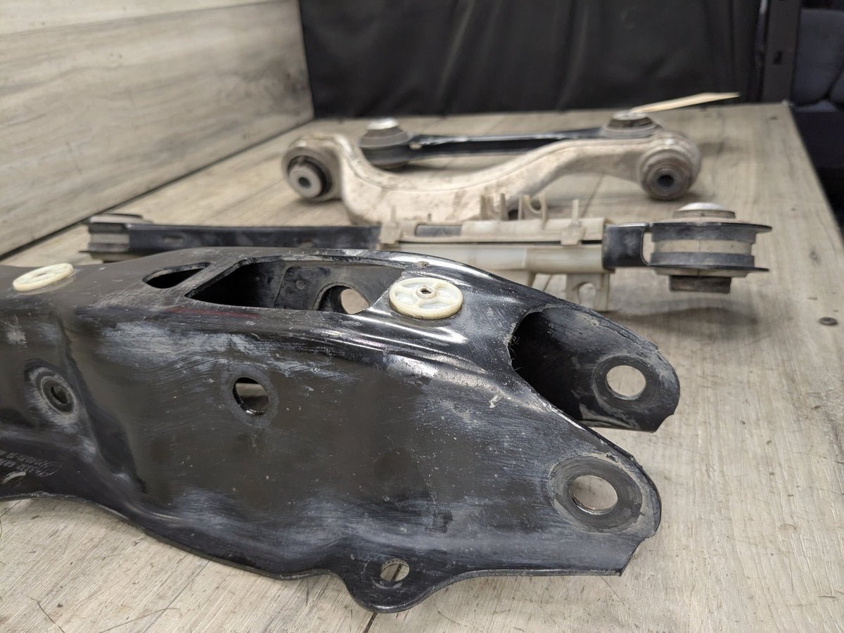 2019-2026 BMW X5 G05 Rear Right Passenger Control Arms SET 6878030 OEM BMW G05 G06 G07 X5 Rear Right Passenger Upper Lower Control Arm Wishbone SET