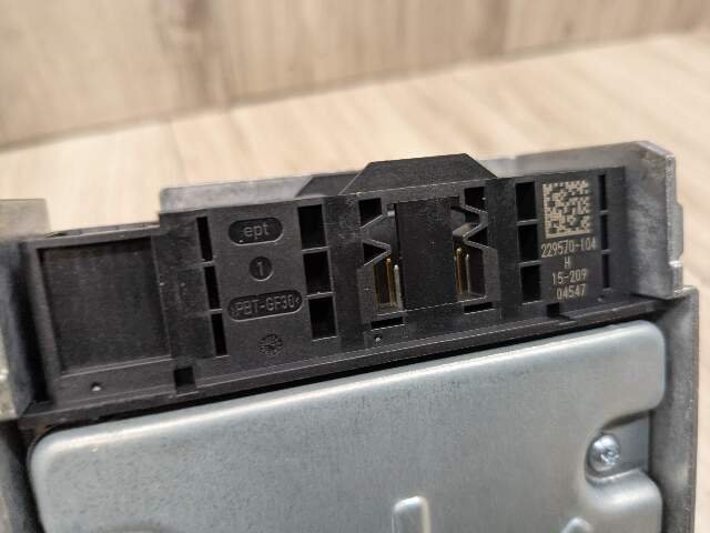 PRE-LCI OEM BMW F48 X1 I01 I12 i3 i8 SRS Diagnostic Control Computer Module