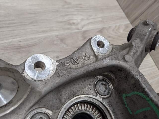 2019 BMW 330i G20 Rear Left Driver Spindle Knuckle w/ Bearing 6878623 19-25 OEM BMW G20 330 M340 REAR Left Driver Knuckle Wheel Hub Spindle Bearing OEM