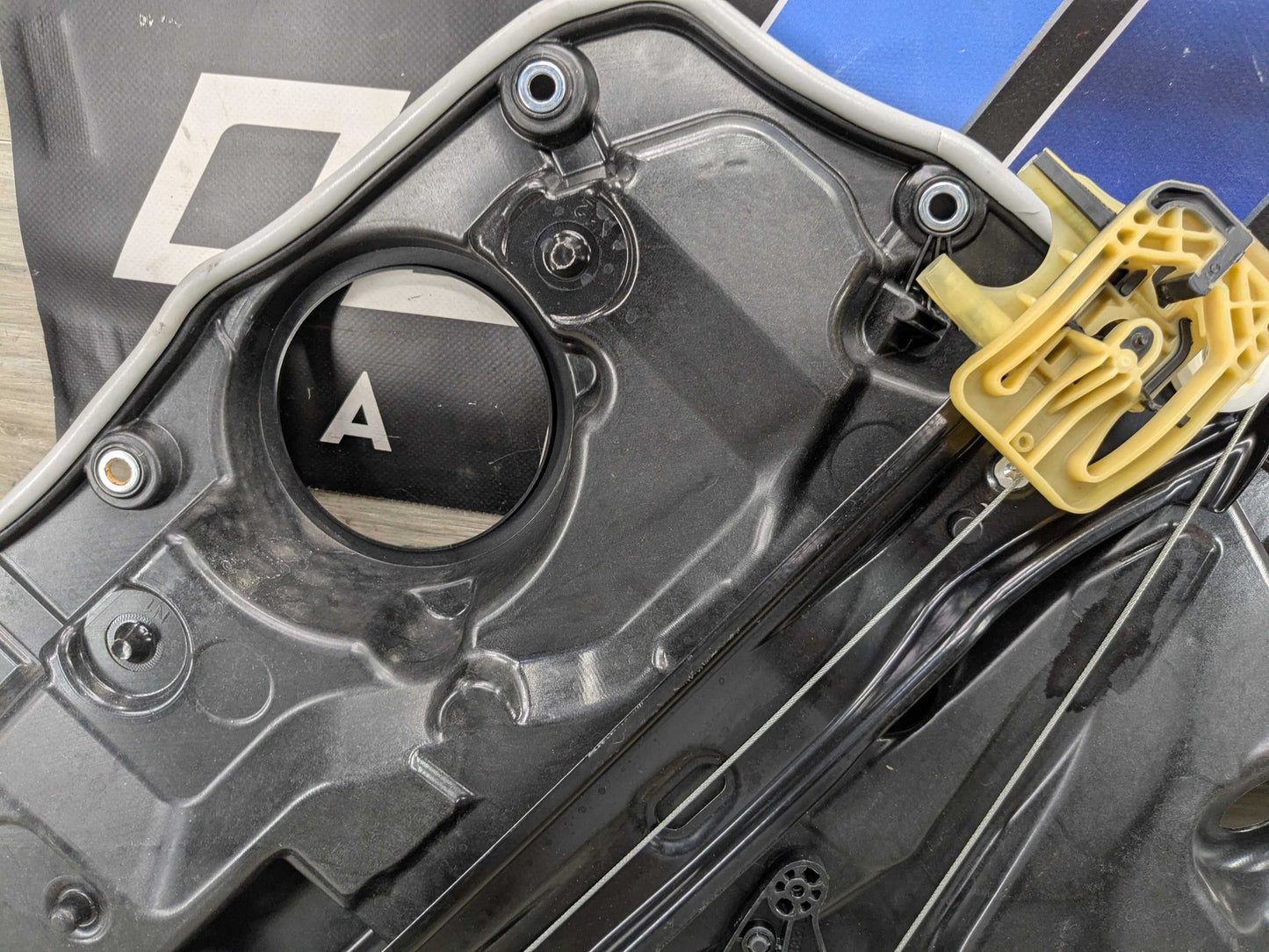 2019 BMW 330i G20 Rear Left Driver Door Window Glass Regulator Motor 7432235 OEM BMW G20 G80 330 M340 M3 REAR Left Driver Door Window Regulator Motor