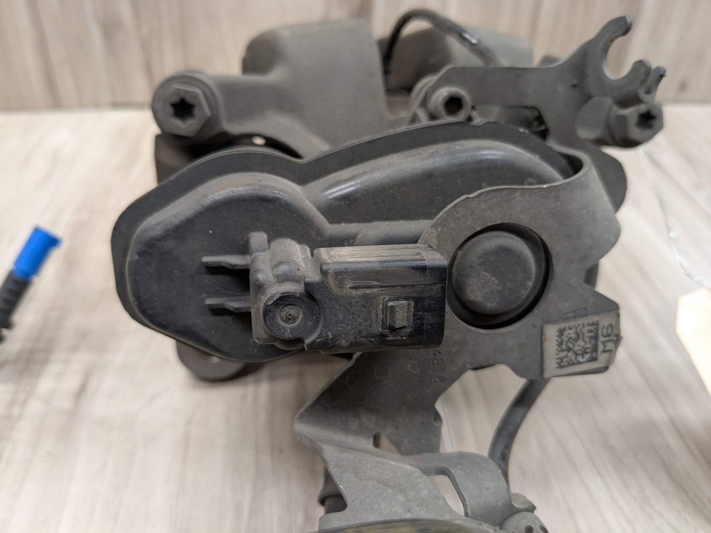19-25 OEM BMW G05 G06 G07 X5 X6 X7 Rear Right Passenger Side Brake Caliper Gray