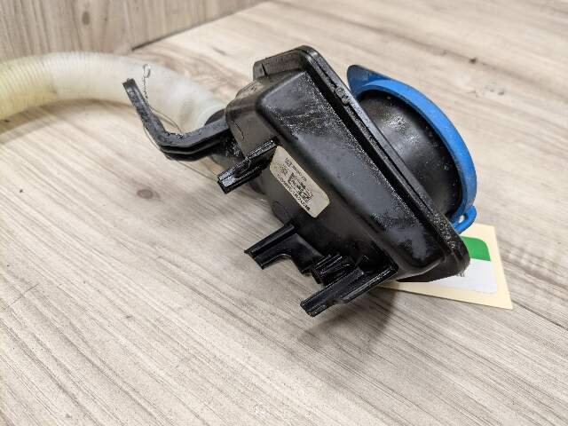 OEM BMW F97 F97 X3 X4 X3M X4M Windshield Wipe Washer Bottle Tank Reservoir
