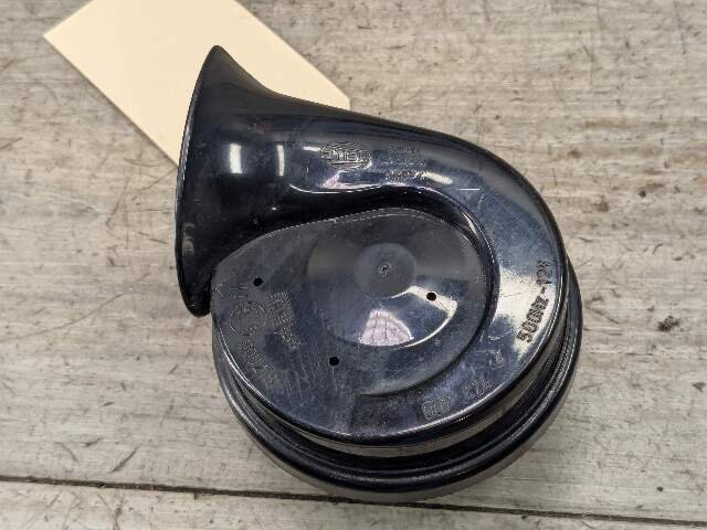 1996 - 2003 BMW Z3 E36 Alarm Horns SET 8407730 M54B25O0