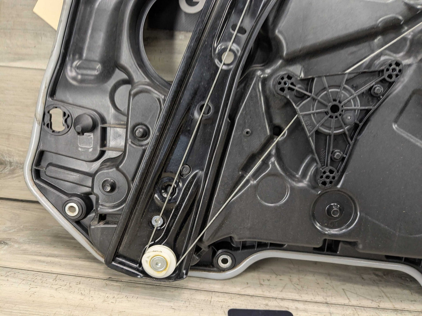 2019 BMW 330i G20 Front Left Driver Door Window Glass Regulator Motor 7432231 OEM BMW G20 G80 330 M340 M3 FRONT Left Driver Door Window Regulator Motor