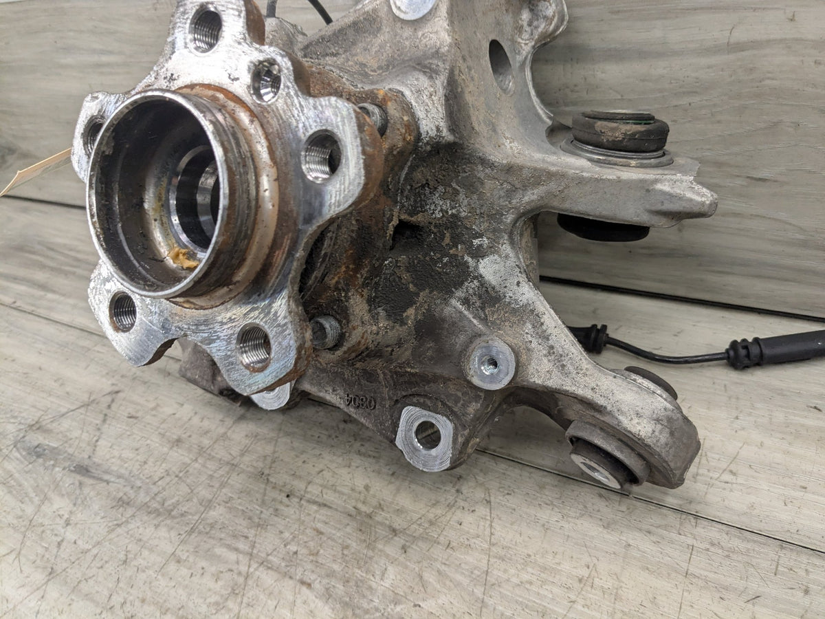 2021 BMW M340i G20 Rear Left Driver Spindle Knuckle w/ Bearing 6899305 19-25 OEM BMW G20 330 M340 REAR Left Driver Knuckle Wheel Hub Spindle Bearing OEM