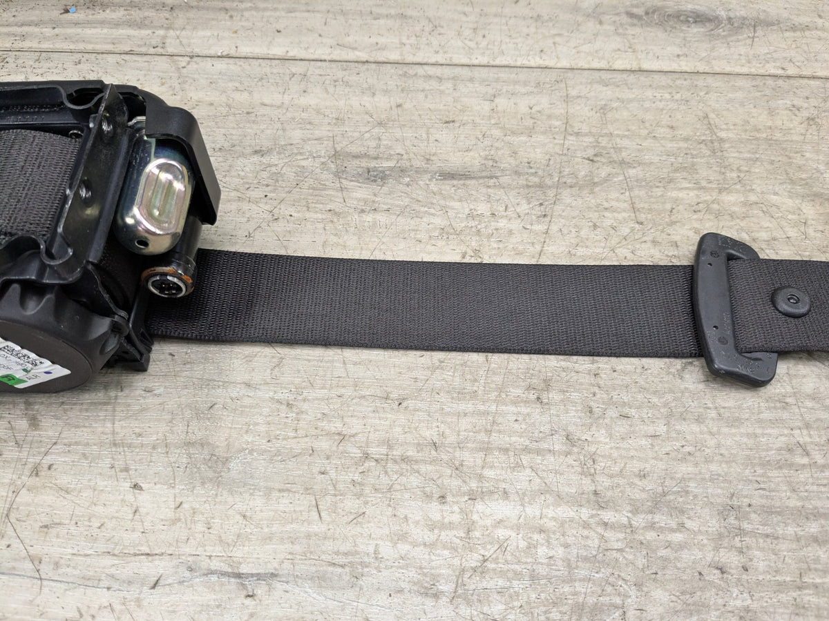2017-2023 BMW M550i G30 Rear Left Driver Seatbelt Seat Belt Buckle 7455625 OEM BMW F90 M5 G30 530 540 Rear Left Right Upper Seatbelt Seat Belt Retractor OEM
