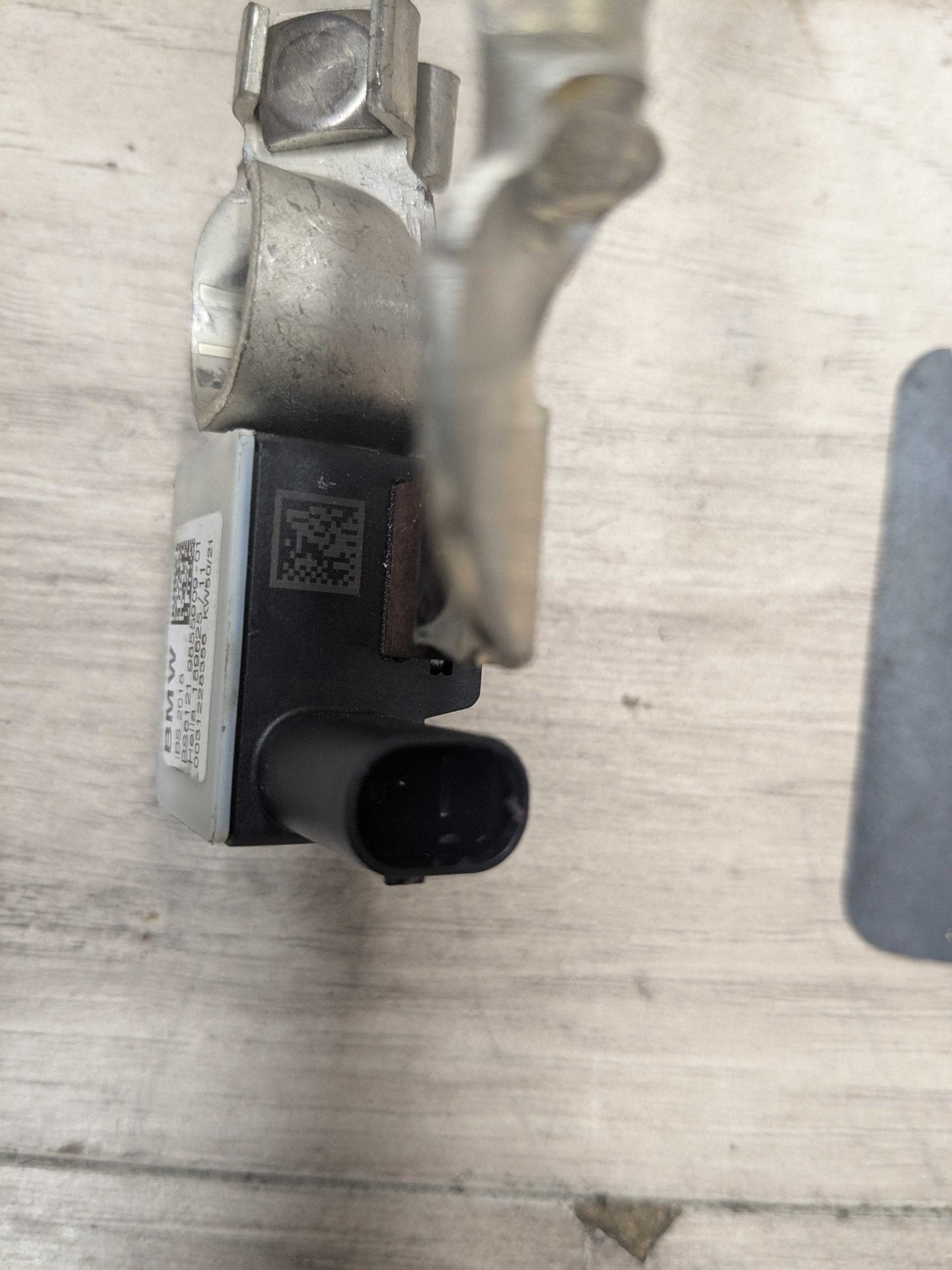 2022 G42 Battery Negative IBS Wire Cable 9855909 OEM BMW G05 G07 G20 G22 G23 G26 G42 Battery Negative Cable Terminal IBS Sensor