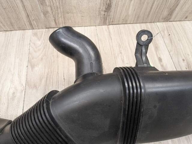 07-10 OEM BMW E70 X5 Engine N52N Air Intake Cleaner Duct Tube Pipe Hose