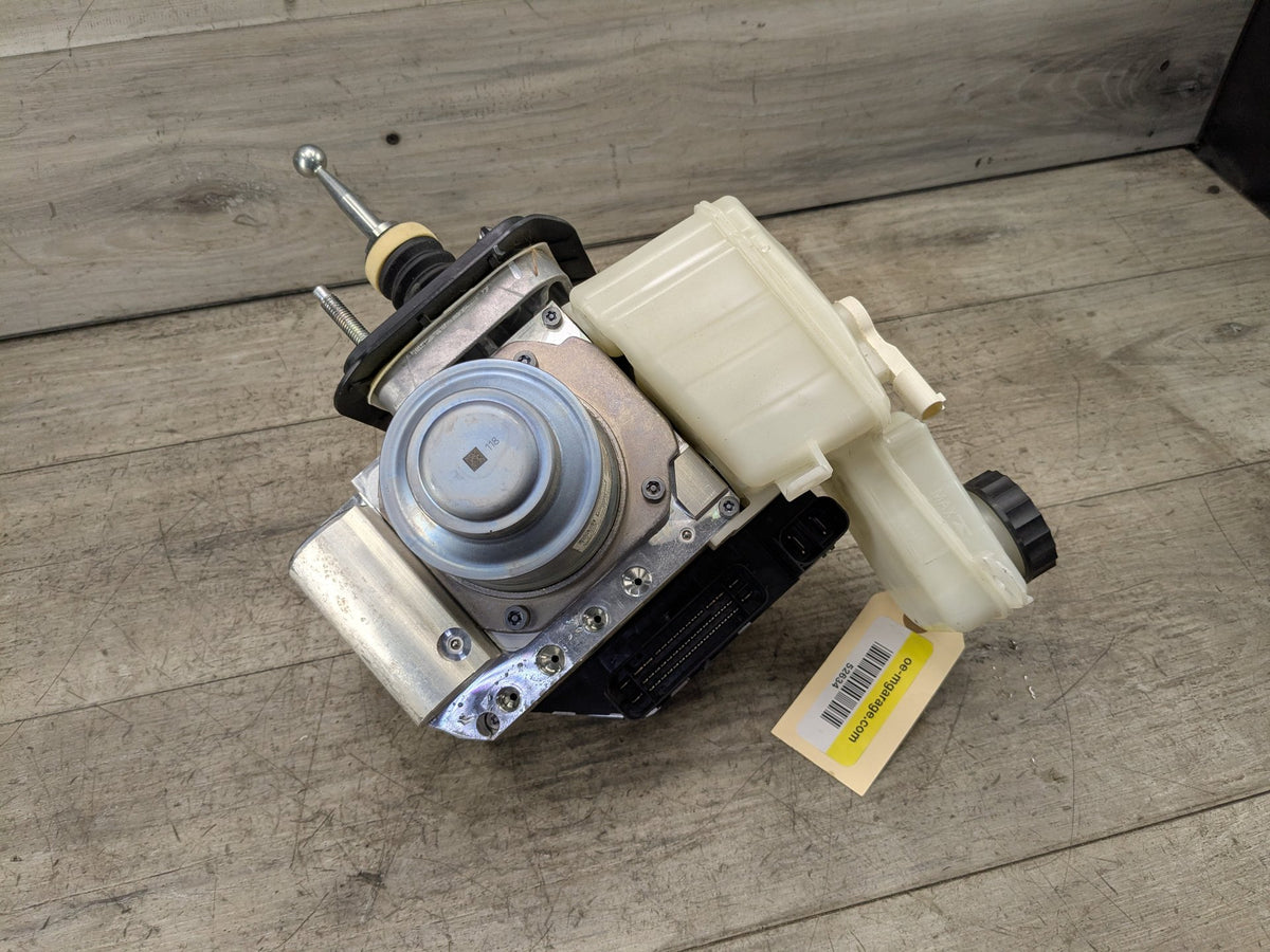 2019-2026 BMW X5 G05 ABS Pump Module 6899247 ENGINE STARTER: The engine may no be able o be s ar ed. I he dri er repea edly a emp s o s ar he engine using excessi ely long s ar ing a emp s, his may cause an elec rical o erload o he s ar er. OEM