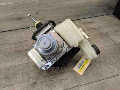2019-2026 BMW X5 G05 ABS Pump Module 6899247 ENGINE STARTER: The engine may no be able o be s ar ed. I he dri er repea edly a emp s o s ar he engine using excessi ely long s ar ing a emp s, his may cause an elec rical o erload o he s ar er. OEM