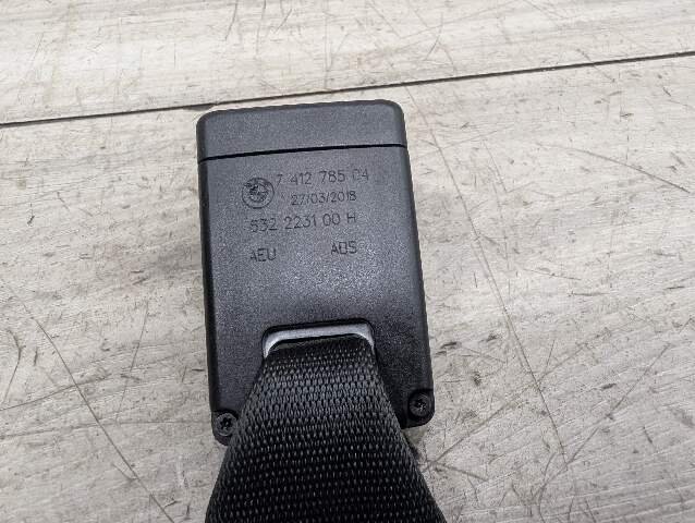 OEM BMW F90 M5 G30 530 540 M550 Rear Center Middle Seatbelt Seat Belt Buckle
