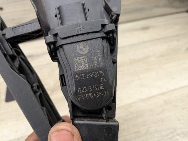 2016 BMW X6 F16 Gas Accelarator Pedal 6853175
