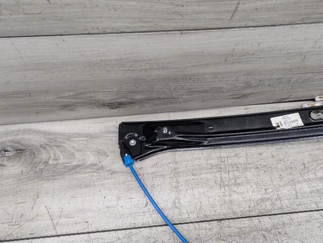 2011 - 2016 BMW 335i F30 Front Right Passenger Window Glass Regulator w/ Motor 7281886 N55B30M0