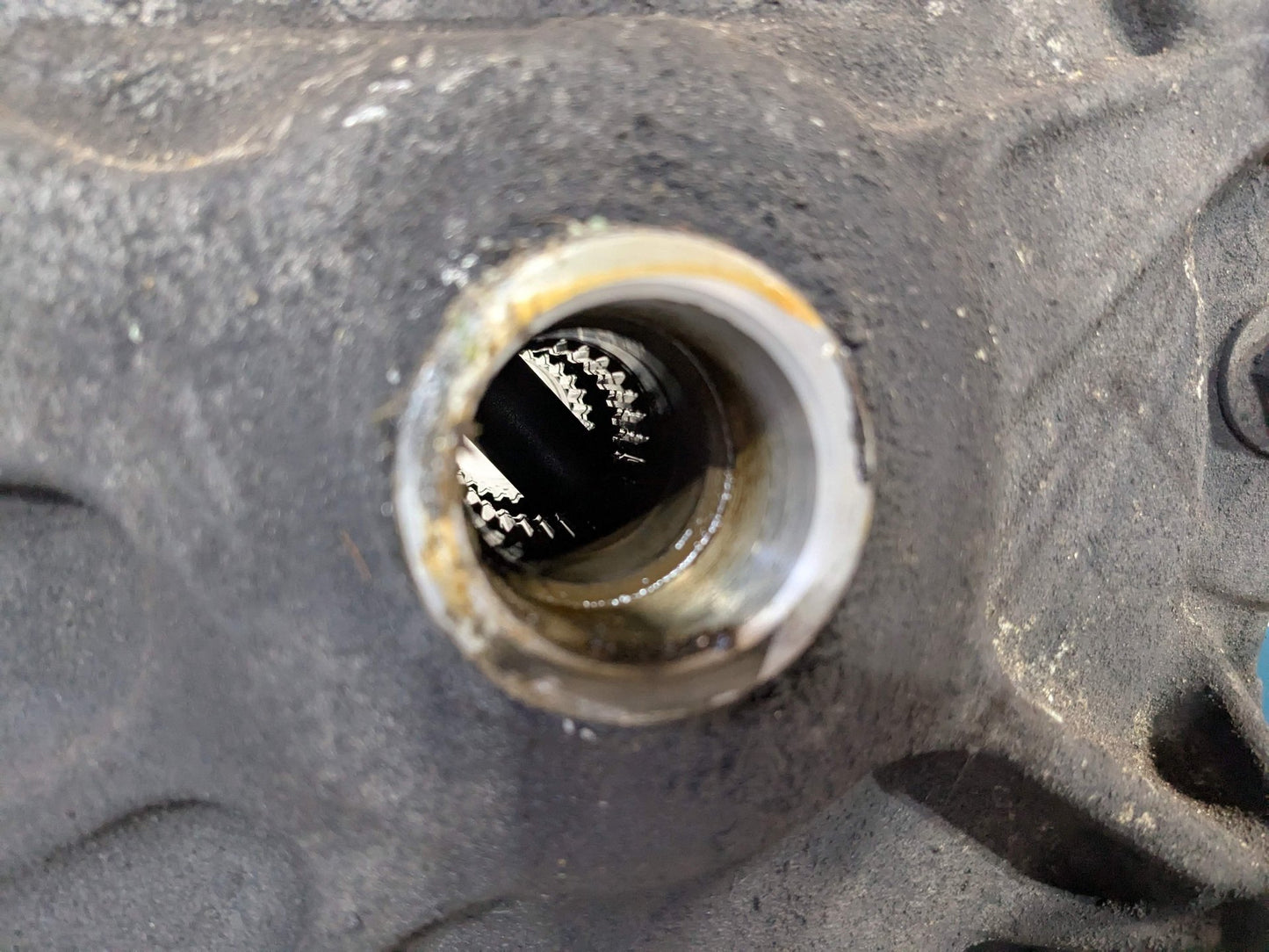 2010 BMW X5 E70 Front Axle Carrier Differential 7612956 07-14 OEM BMW E70 E71 X5 X6 Front Differential Axle Carrier Ratio 3.64
