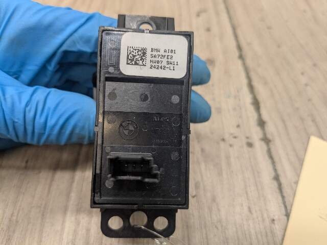 2020 - 2024 BMW X3 F97 Emergency Parking Brake Switch 5A72FE2 S58