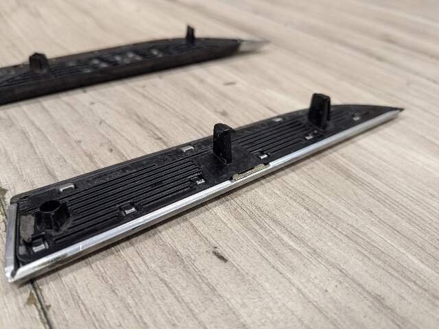 18-24 OEM Audi S5 Sportback Front Left Right Fender Emblem Black/Silver SET