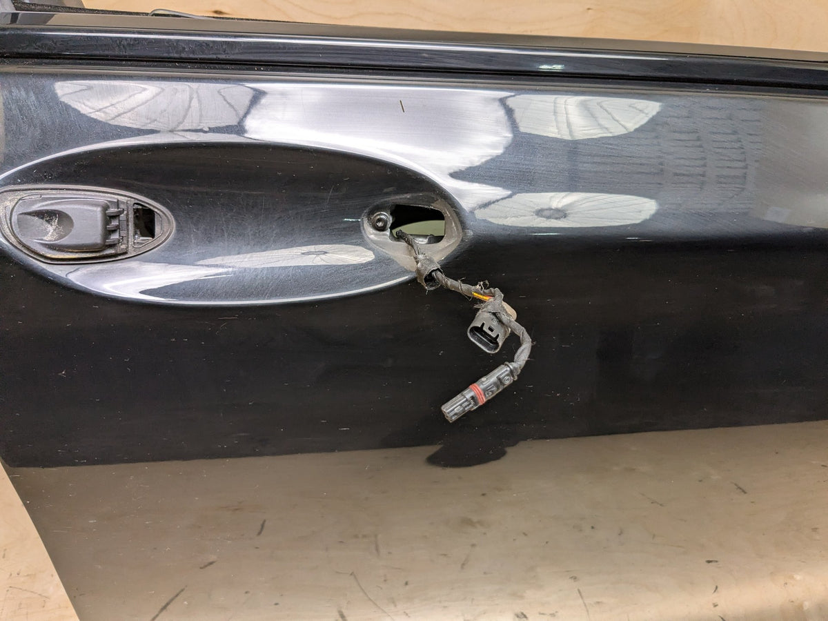 16-22 OEM BMW G11 G12 740 750 M760 Front Right Passenger Door Shell Panel 475