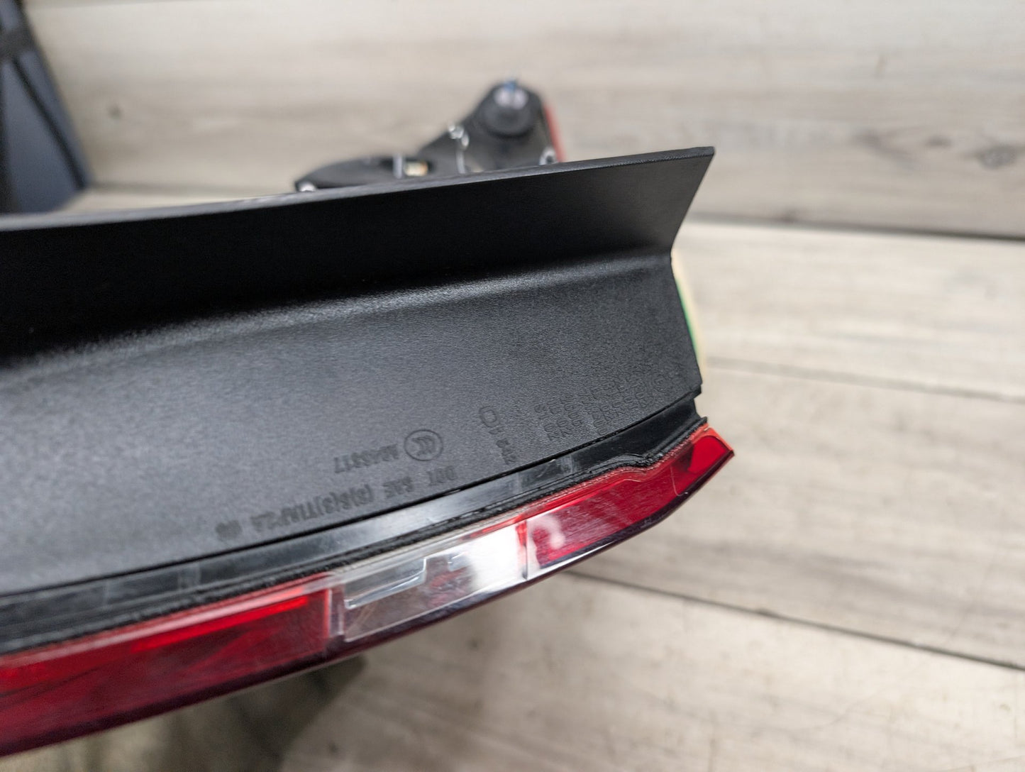 2009-2017 Mercedes-Benz E550 E-Class A207 Rear Right Passenger Outer Tail Light A2079060458