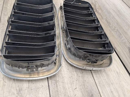 OEM BMW F16 X6 Front Left Driver Side Upper Bumper Kidney Grill Grille Chrome