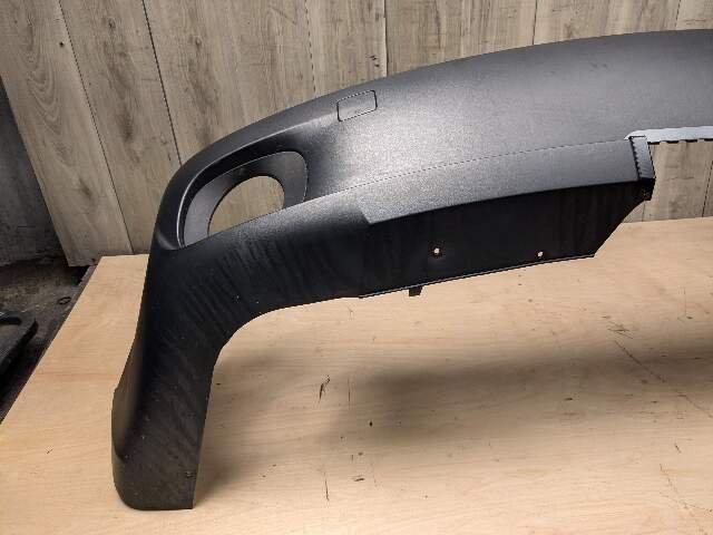07-10 OEM BMW E70 X5 3.0si 3.5d 4.8i Rear Bumper Cover Trim Panel Diffuser
