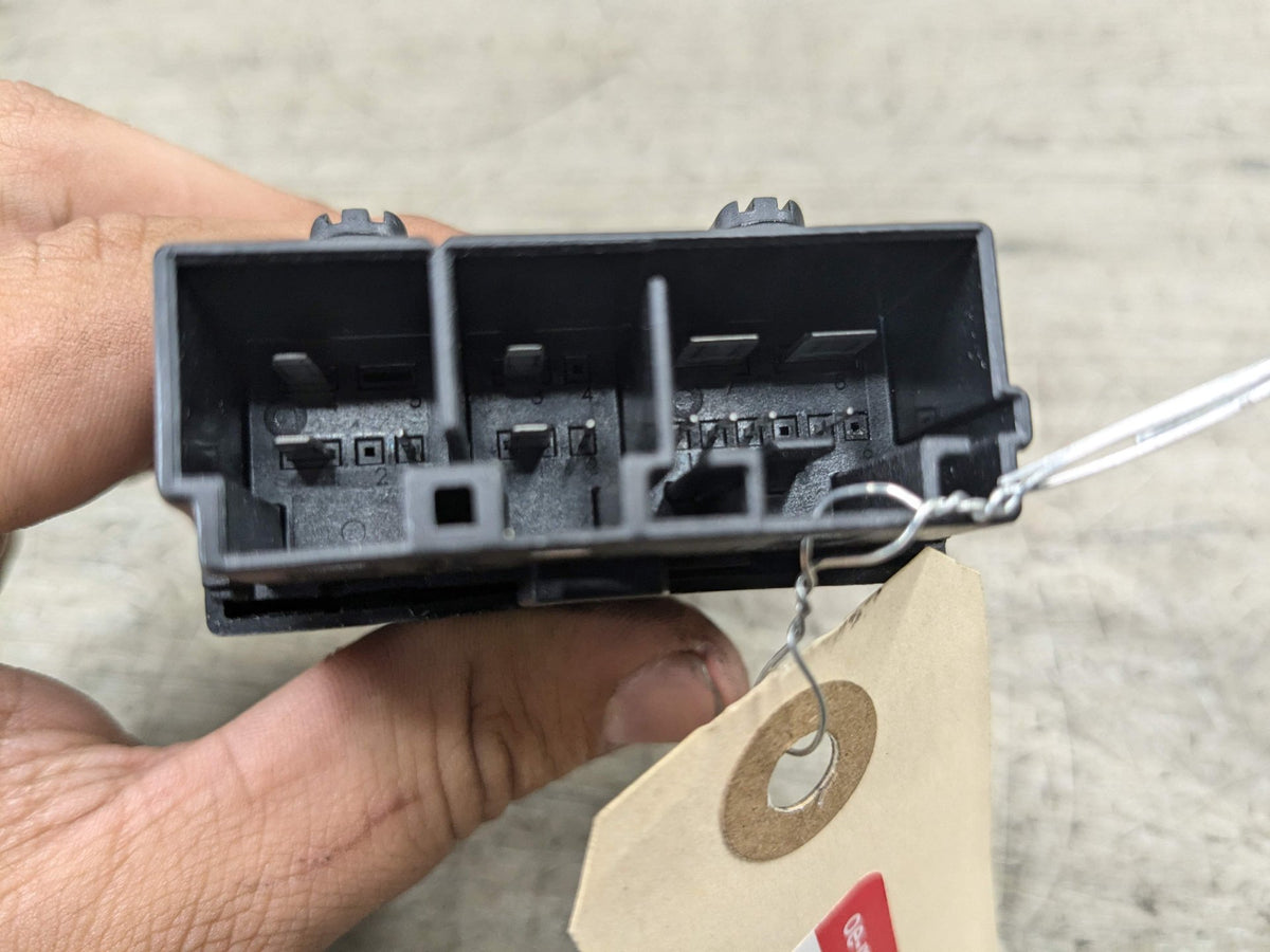 OEM BMW F01 F10 F25 F22 F30 F36 F80 HEATED Left Right Seat Control Module Unit