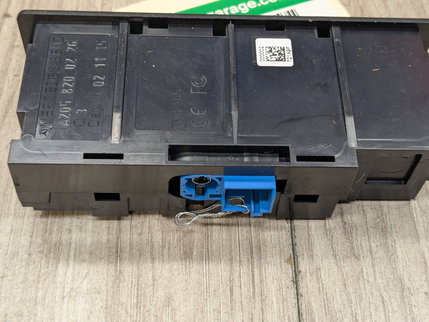 2015-2021 Mercedes-Benz C43 W205 AUX/ USB Charger Port Socket A2058200226