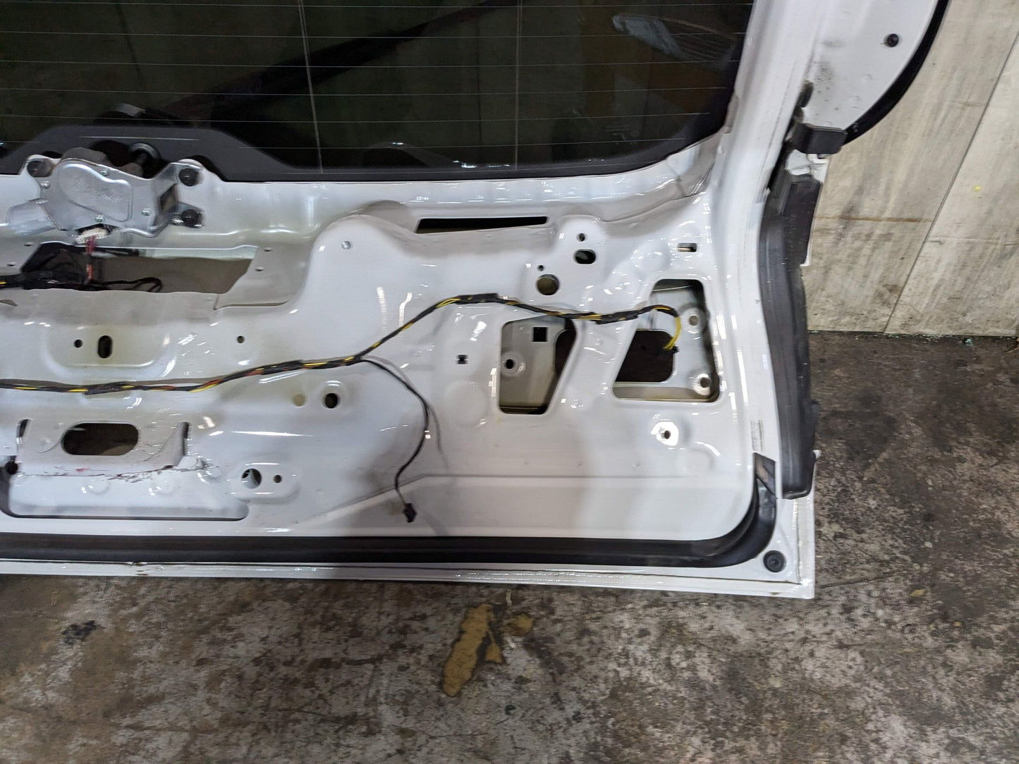 18-23 OEM BMW F39 X2 Rear Liftagte Tailgate Trunk Lid Tail Gate Upper Door White 300