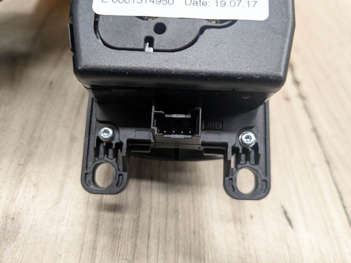 OEM BMW F90 G01 G02 G30 X3 M5 iDrive Navigation Controller Knob NBT NAV Button