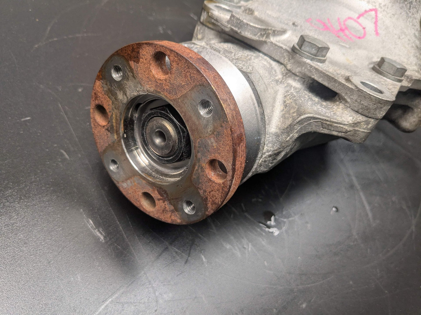 OEM BMW F22 F30 F32 F36 xDrive AWD Front Differential Axle Gearbox Carrier AT