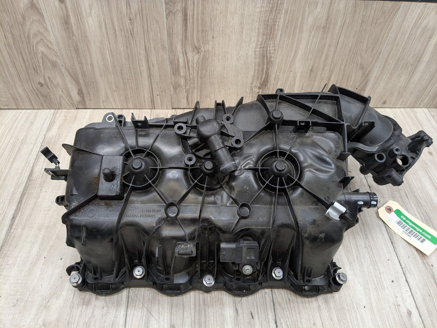 OEM BMW G01 G20 G26 G30 230 330 430 530 X3 Engine B46 Intake Manifold 8647975