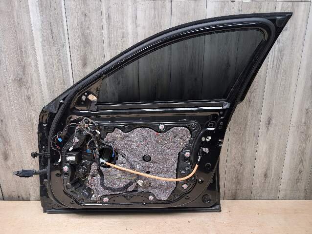 OEM BMW F90 G30 530 540 M550 M5 Front Right Passenger Door Shell Panel