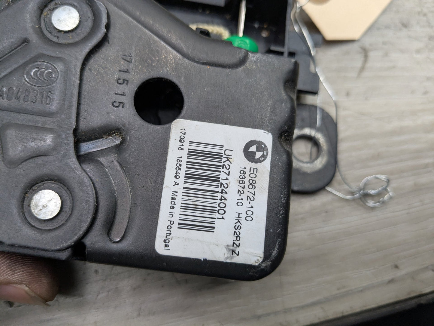 2018 BMW X3 G01 Liftgate Trunk Lid Liftgate Lock Latch Actuators SET 7383561 OEM BMW F90 F97 G01 G12 G22 G30 X3 M5 Trunk Lid Actuator Latch Lock System SET
