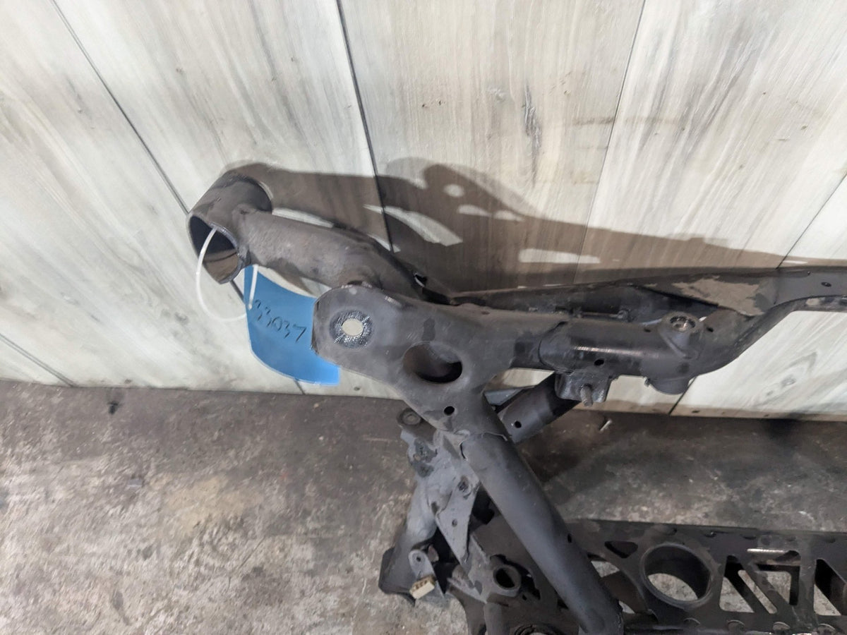 2015 BMW M4 F82 Rear Axle Support Crossmember Subframe 2284640 OEM BMW F80 F82 F83 F87 M2 M3 M4 Rear Axle Carrier Support Suspension Subframe OEM